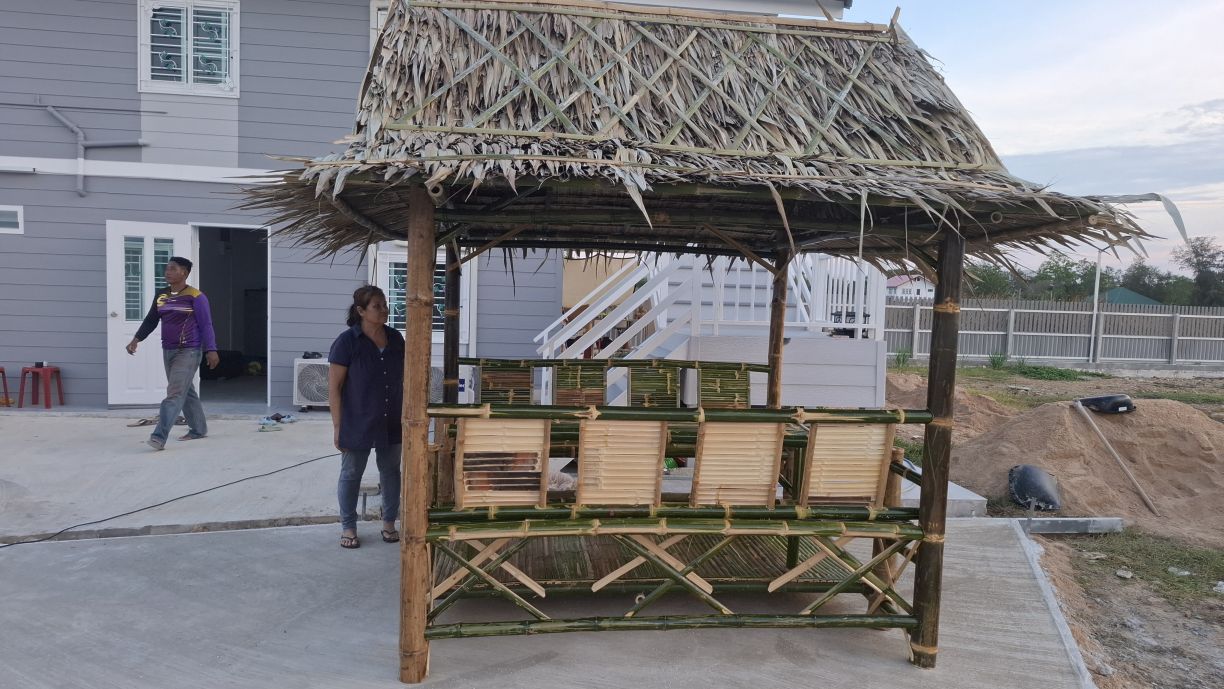 Einkaufstour Bambushütte