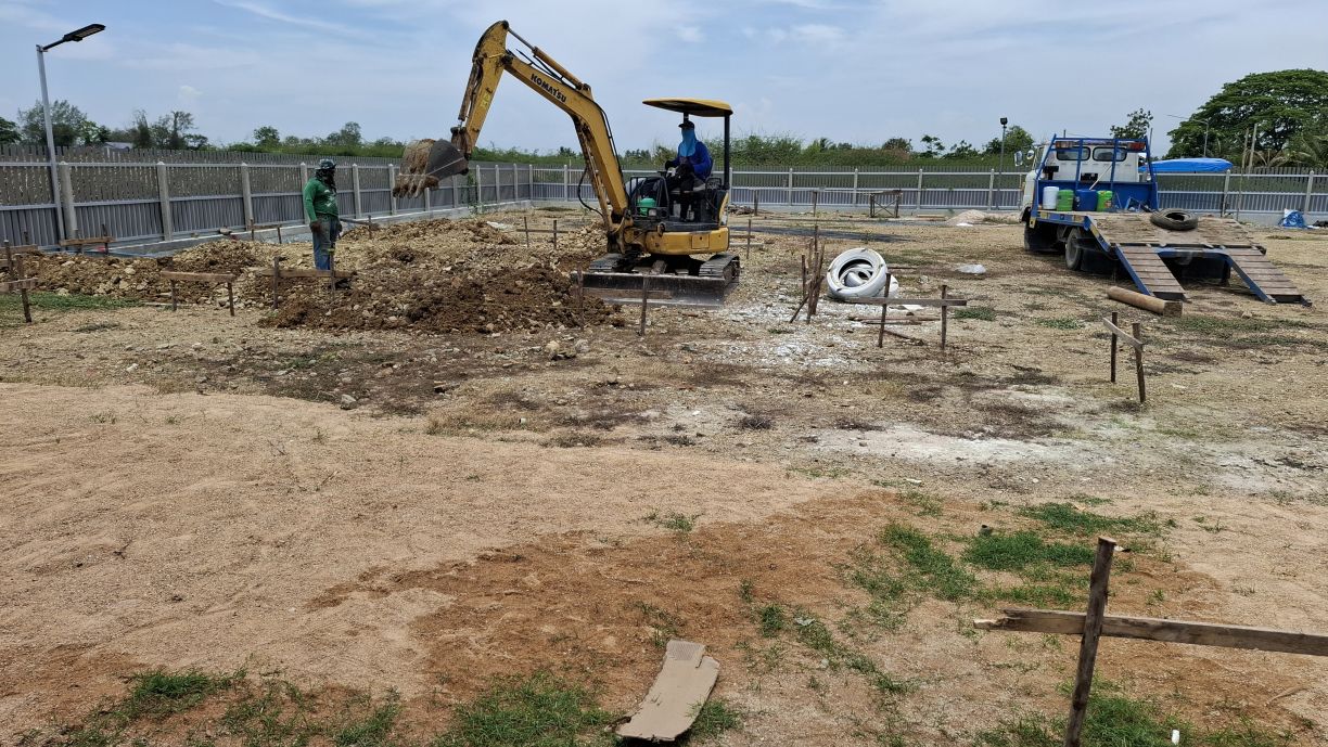 Außenküche im Plan & Bauarbeiten Gästehäuser und Pool beginnen